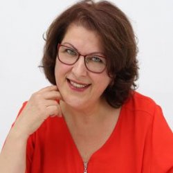 Dina Cino Dina Cino - Professeur de Feldenkrais